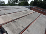 Těžká šikmá střecha z keramobetonových panelů HELUZ