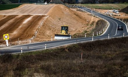 Královéhradecký kraj opraví silnice za miliardu, většinu platí z dotací