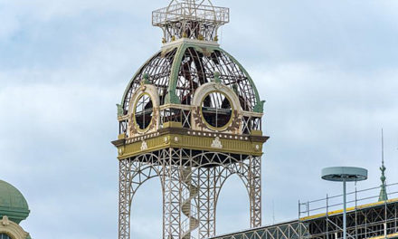 Obří hodiny z Průmyslového paláce dostanou při renovaci původní podobu