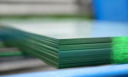 Společnost AGC Glass Europe představuje novou škálu skel s nízkou uhlíkovou stopou